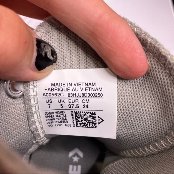 Converse CTAS move high top platform slate sneakers 
Gray white womens size 7 - Picture 10 of 10